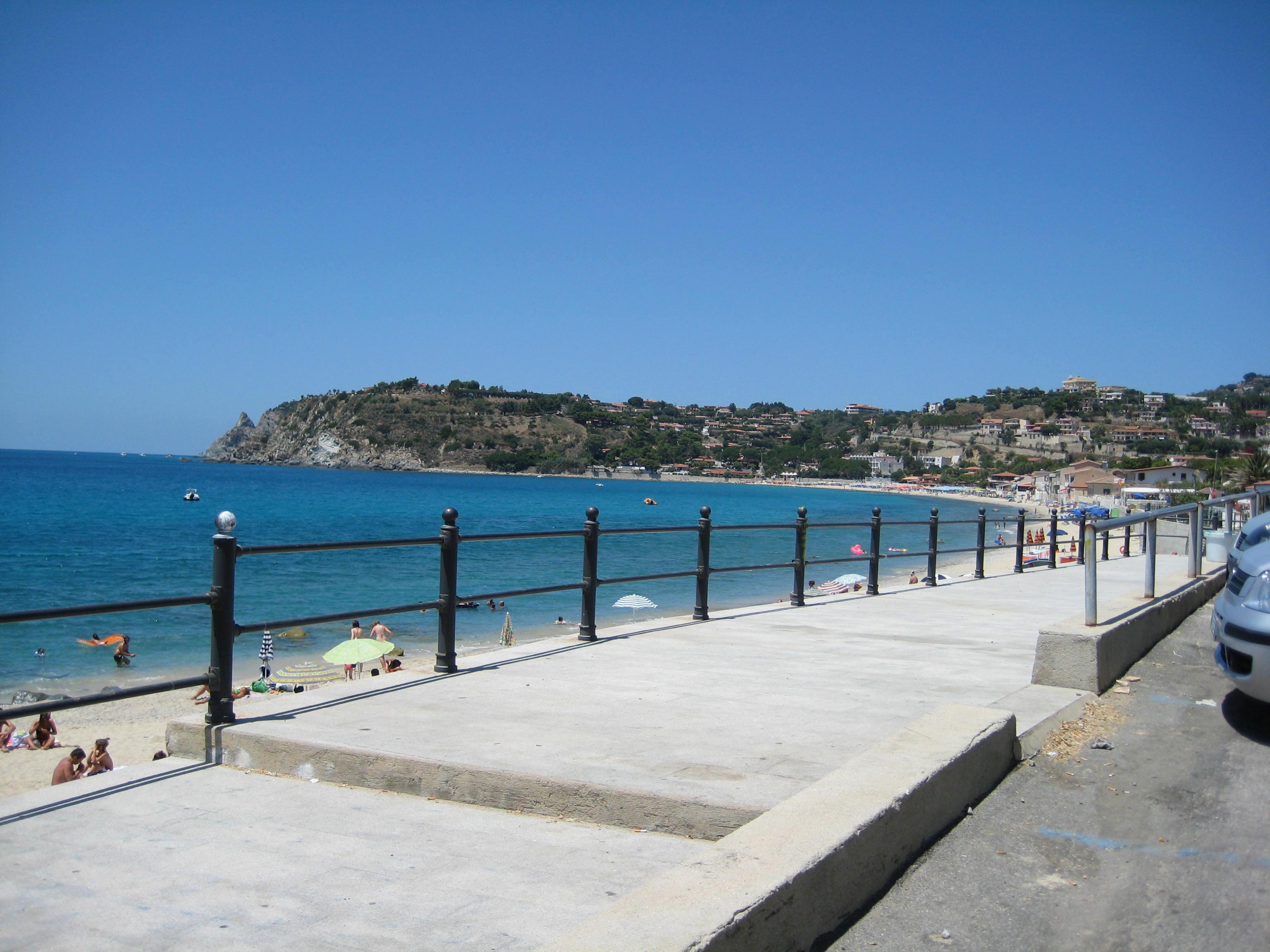 Residence Hotel La Taverna Capo Vaticano Bagian luar foto